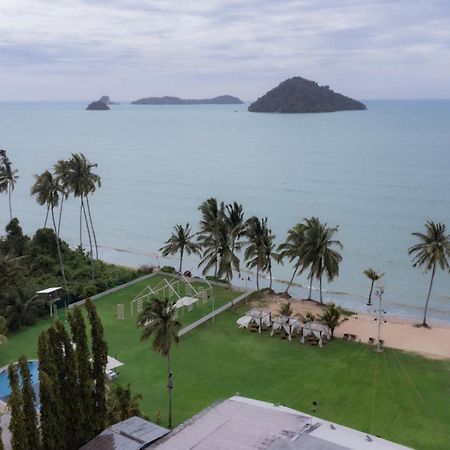 Langkah Syabas Beach Resort Kinarut Buitenkant foto