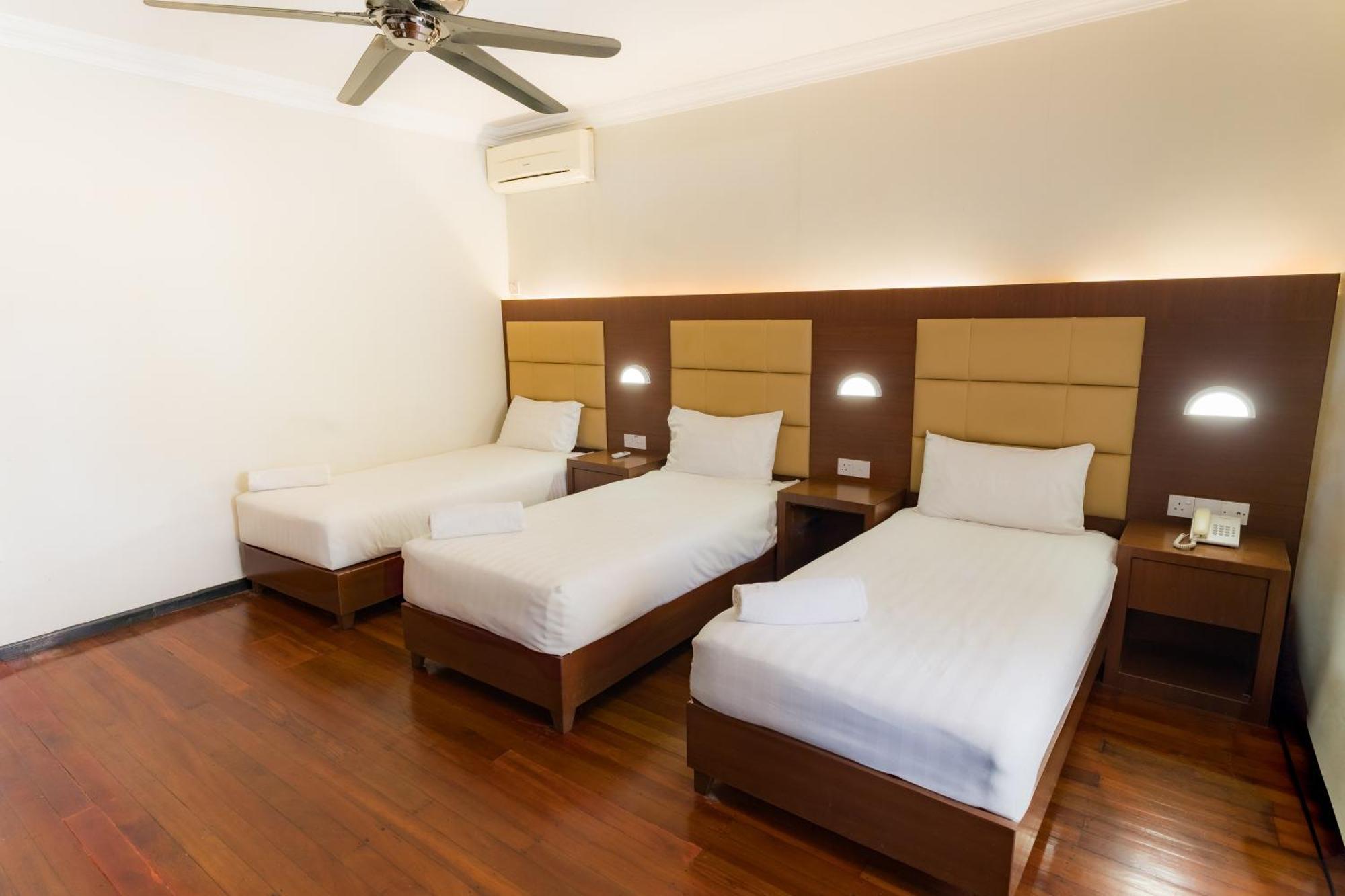 Langkah Syabas Beach Resort Kinarut Buitenkant foto
