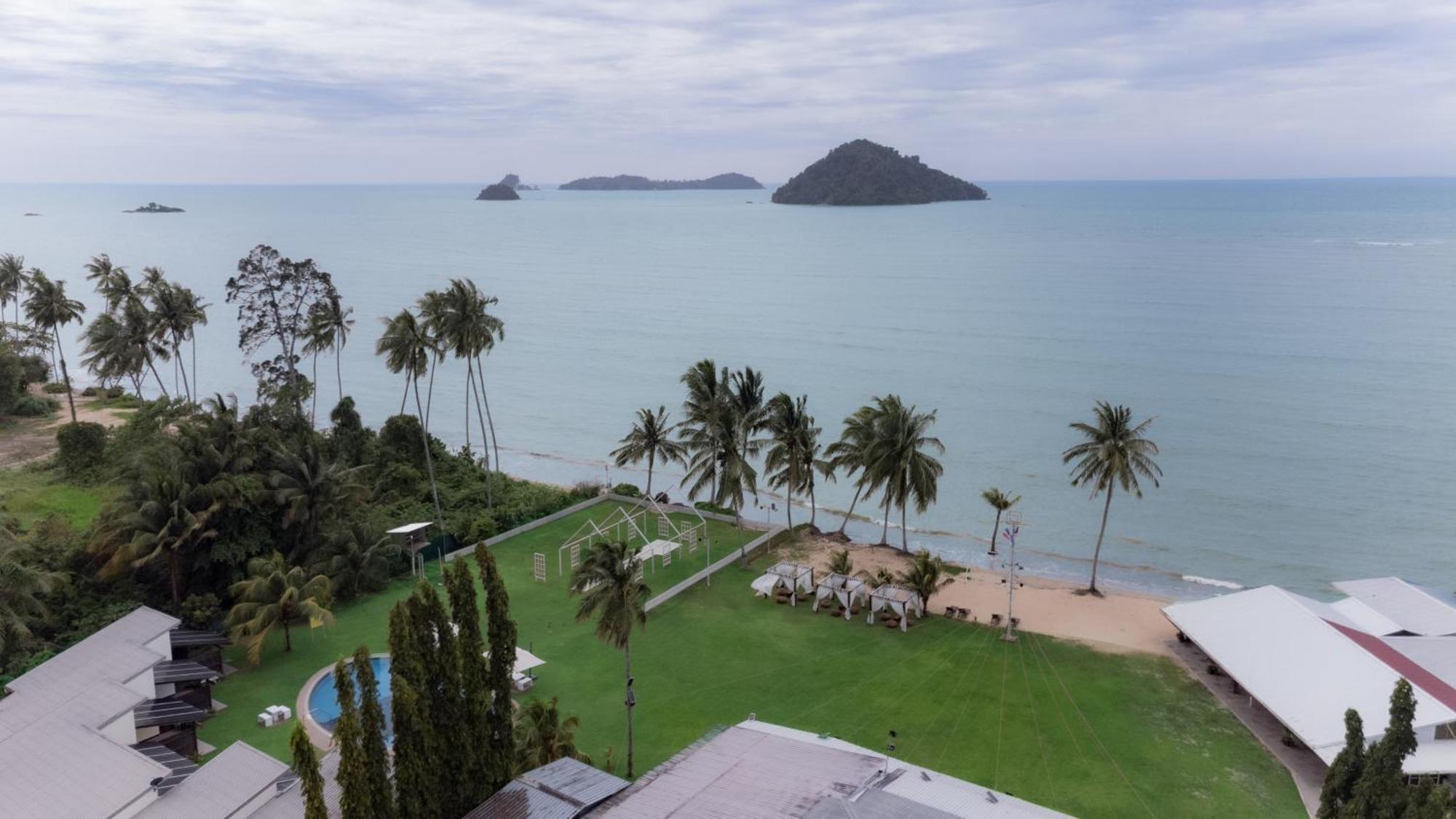 Langkah Syabas Beach Resort Kinarut Buitenkant foto