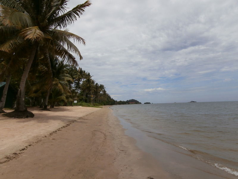 Langkah Syabas Beach Resort Kinarut Buitenkant foto